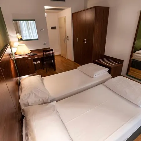 Di Garda Hotell