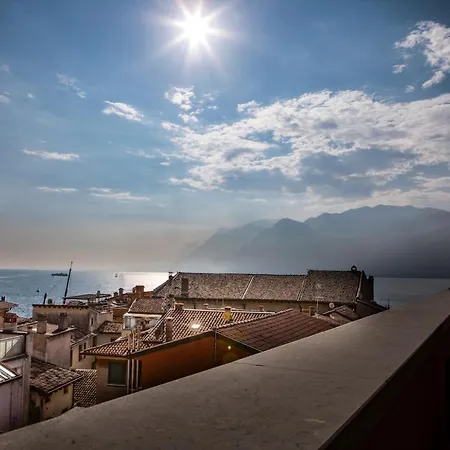 Ξενοδοχείο Di Garda 3*