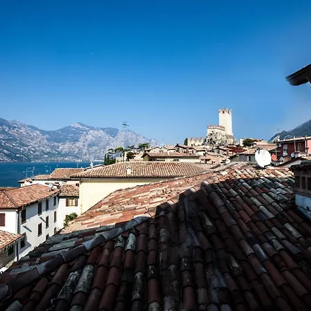 Di Garda 3* Μαλτσεζίνε